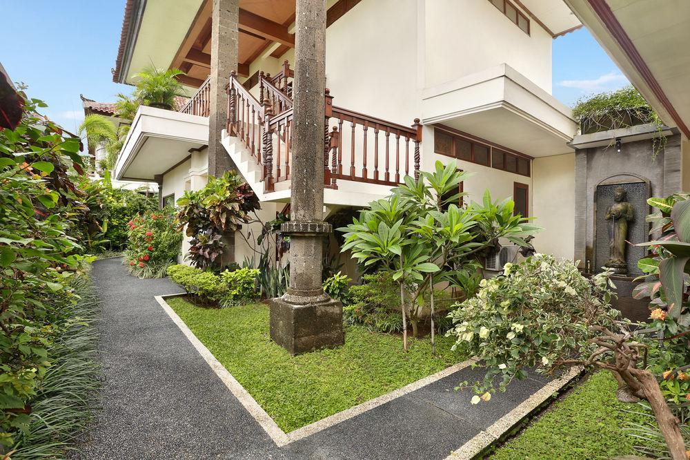 The Batu Belig Hotel & Spa Seminyak  Exterior photo